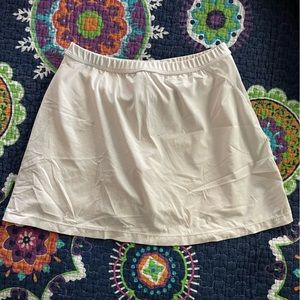 Nike white tennis skirt with built in shorts